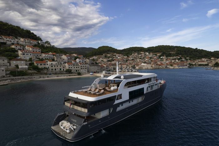 Shore excursions and activities on Princess Eleganza